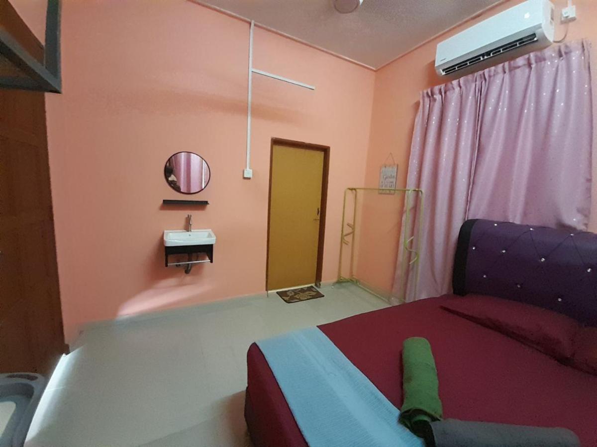 Guesthouse Mokteh 쿠알라트렝가누 외부 사진